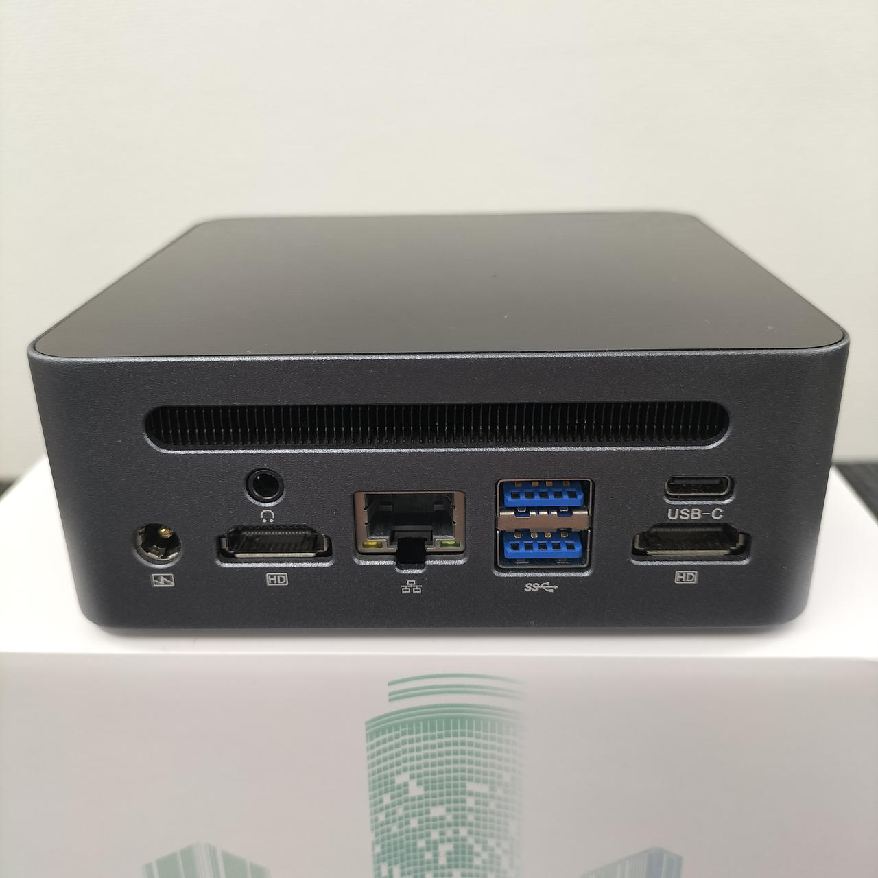 Askhand ミニPC ZB-MN57 Amazon.co.jp: ミニPC AMD Ryzen 7 5700U (8コア16スレッド 4.3