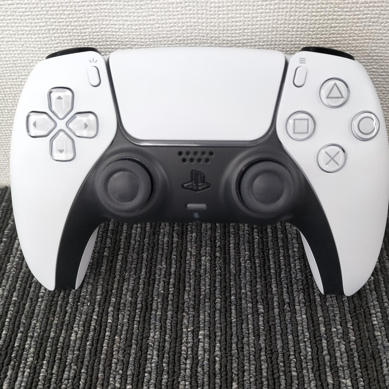 ソニー(SONY)|【キズ有り・欠品有り】ディスクドライブ搭載 PS5