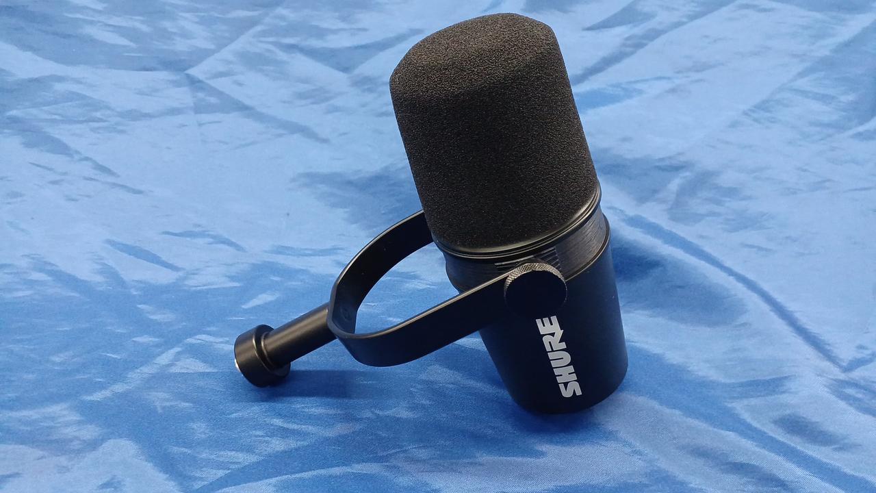 【美品】SHURE MV7X-J　ダイナミックマイク SHURE シュア / MV7X 単一指向性 ブラック 配信 実況 ボーカル