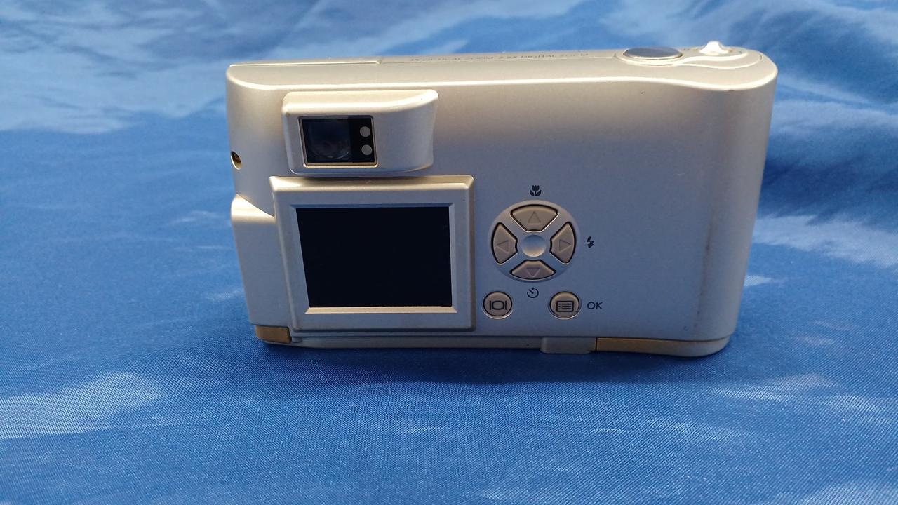 OLYMPUS　デジカメ　u-7000　コンデジ メモリーカード付　動作品　和 オリンパス ニュースリリース： 人物の顔をより美しく印象的に