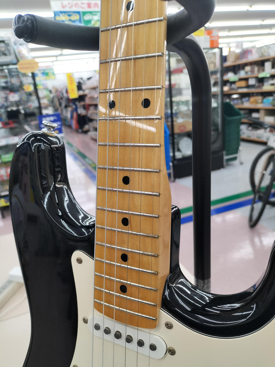 フェルナンデス(FERNANDES)|ストラトキャスタータイプ|HARDOFFオフ