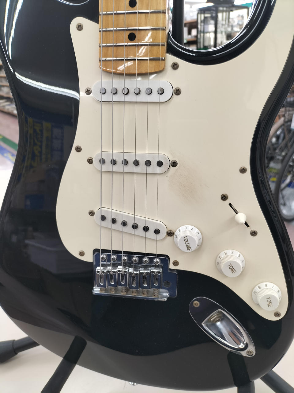 フェルナンデス(FERNANDES)|ストラトキャスタータイプ|【ハードオフ