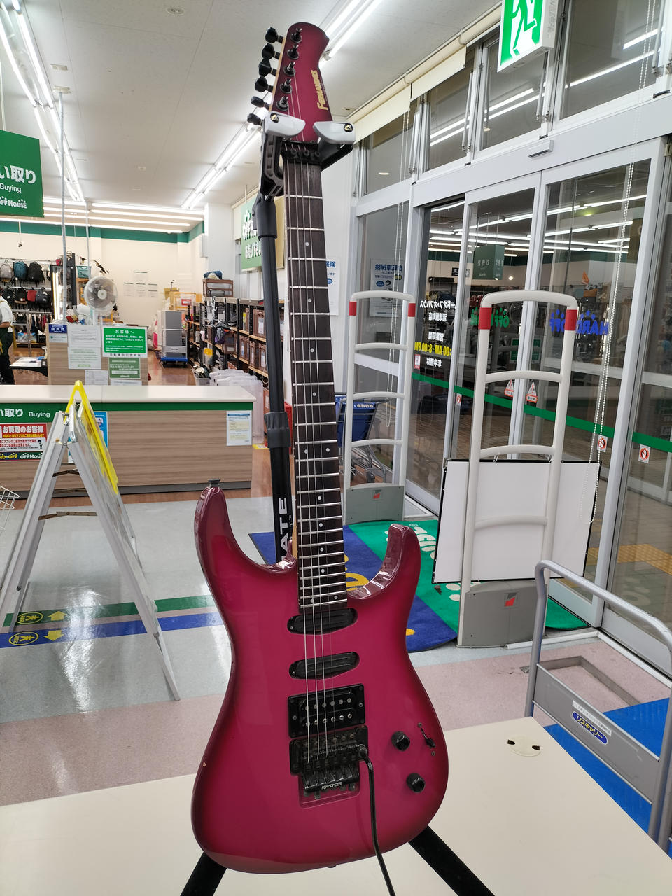 ソフトカバー付きFERNANDESストラト FERNANDES|ストラトキャスタータイプ|【ハードオフ公式通販】オフ