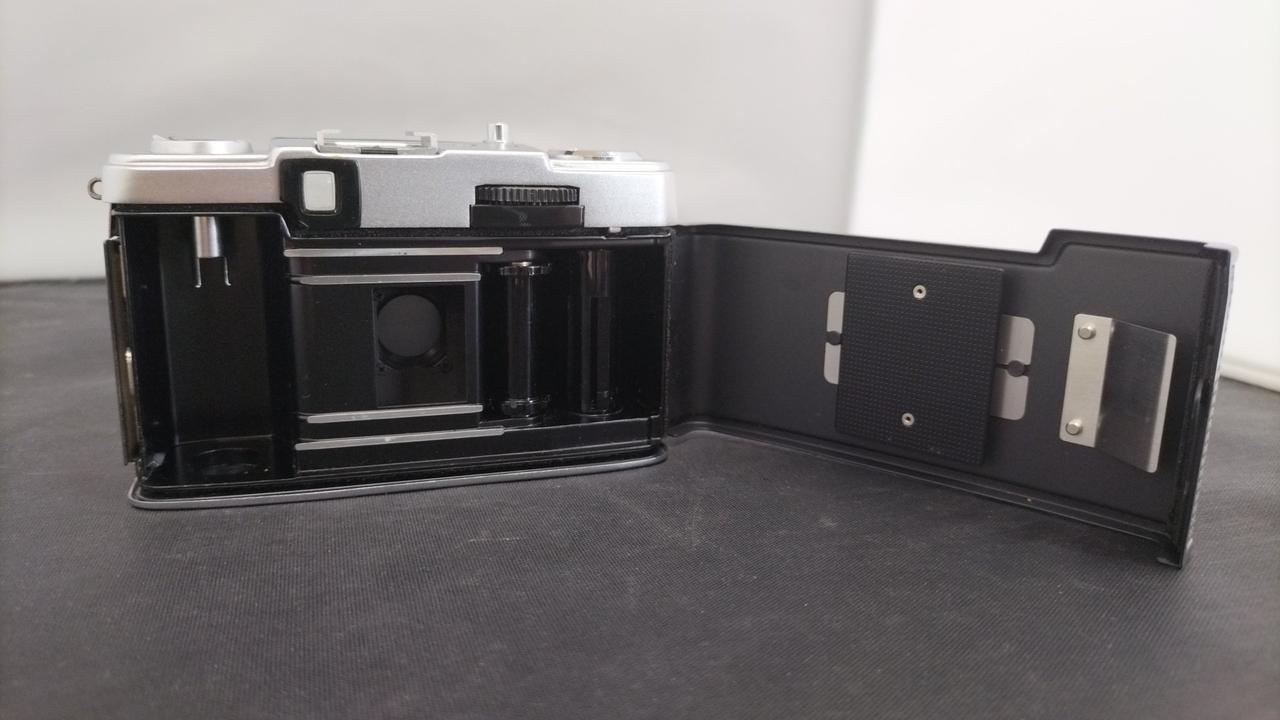 【希少】OLYMPUS オリンパス黒 ハーフカメラ オリンパス（OLYMPUS） Olympus PEN F ボディ ブラック ハーフサイズ
