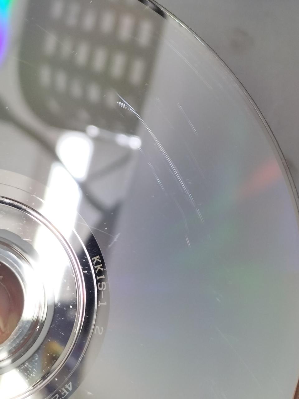 ディスクにキズがあります