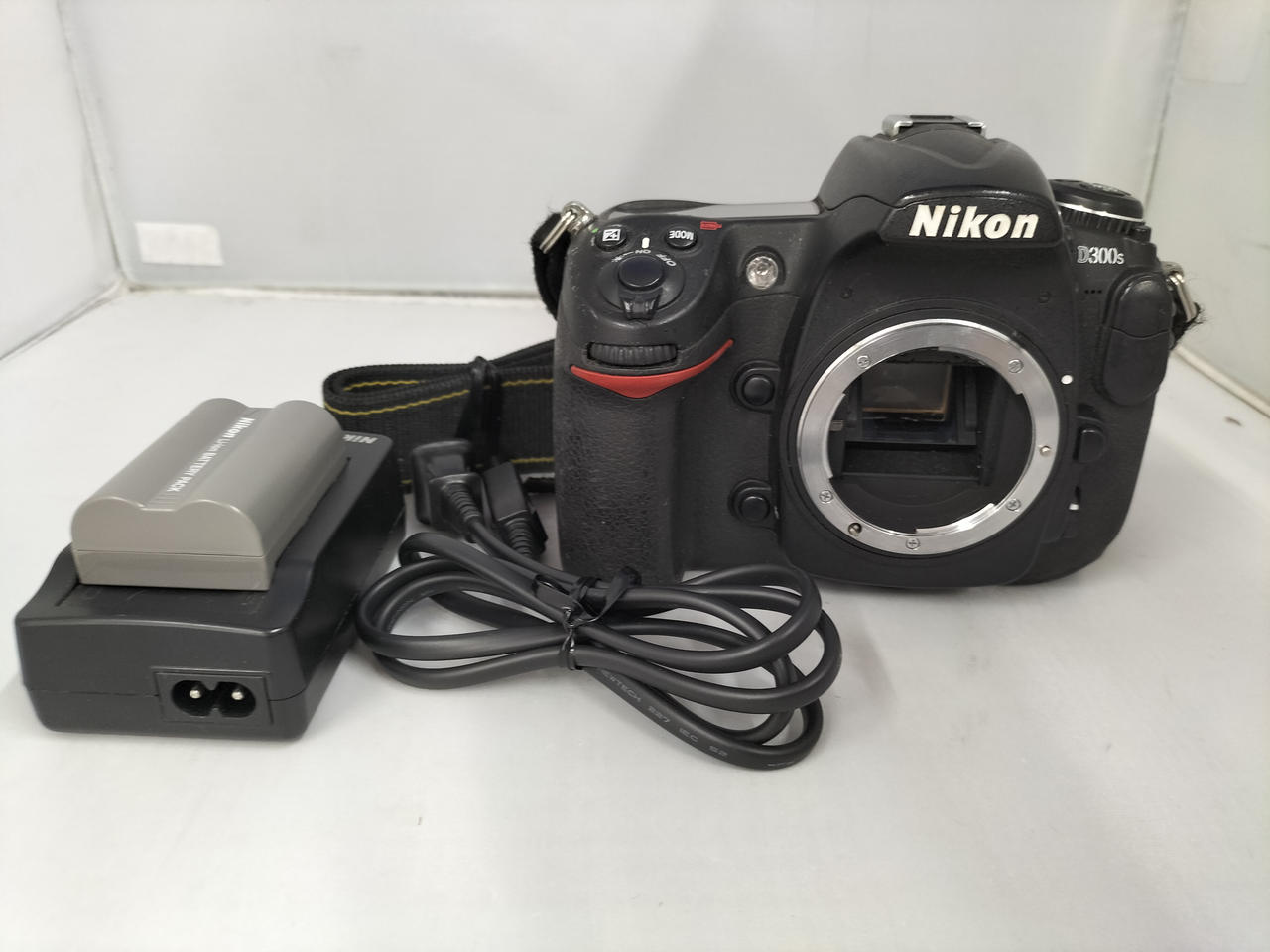 ニコン(NIKON)|デジタル一眼レフ ボディ|HARDOFFオフモール