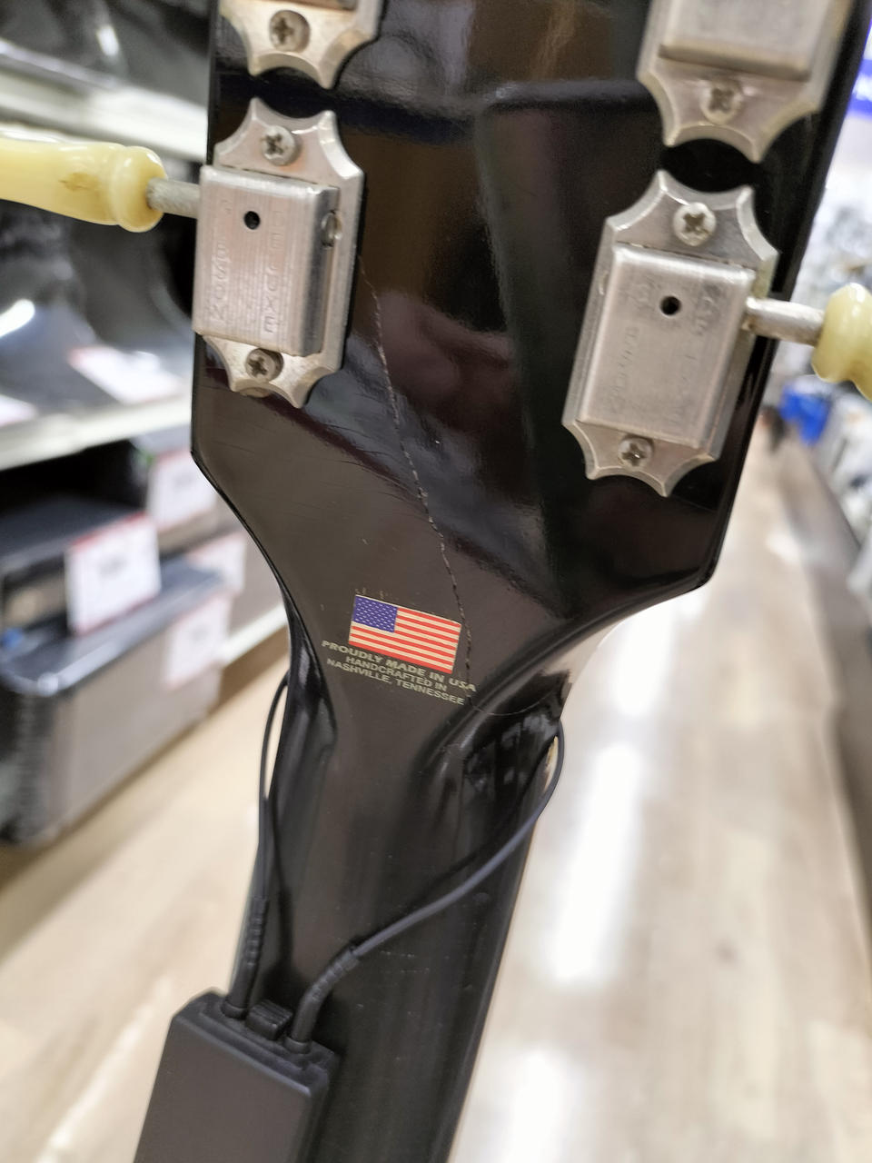 ヘッド裏にクラックあり