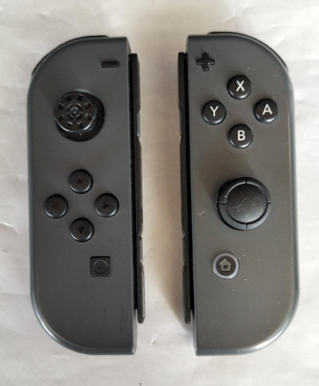 左スティックカバー欠品