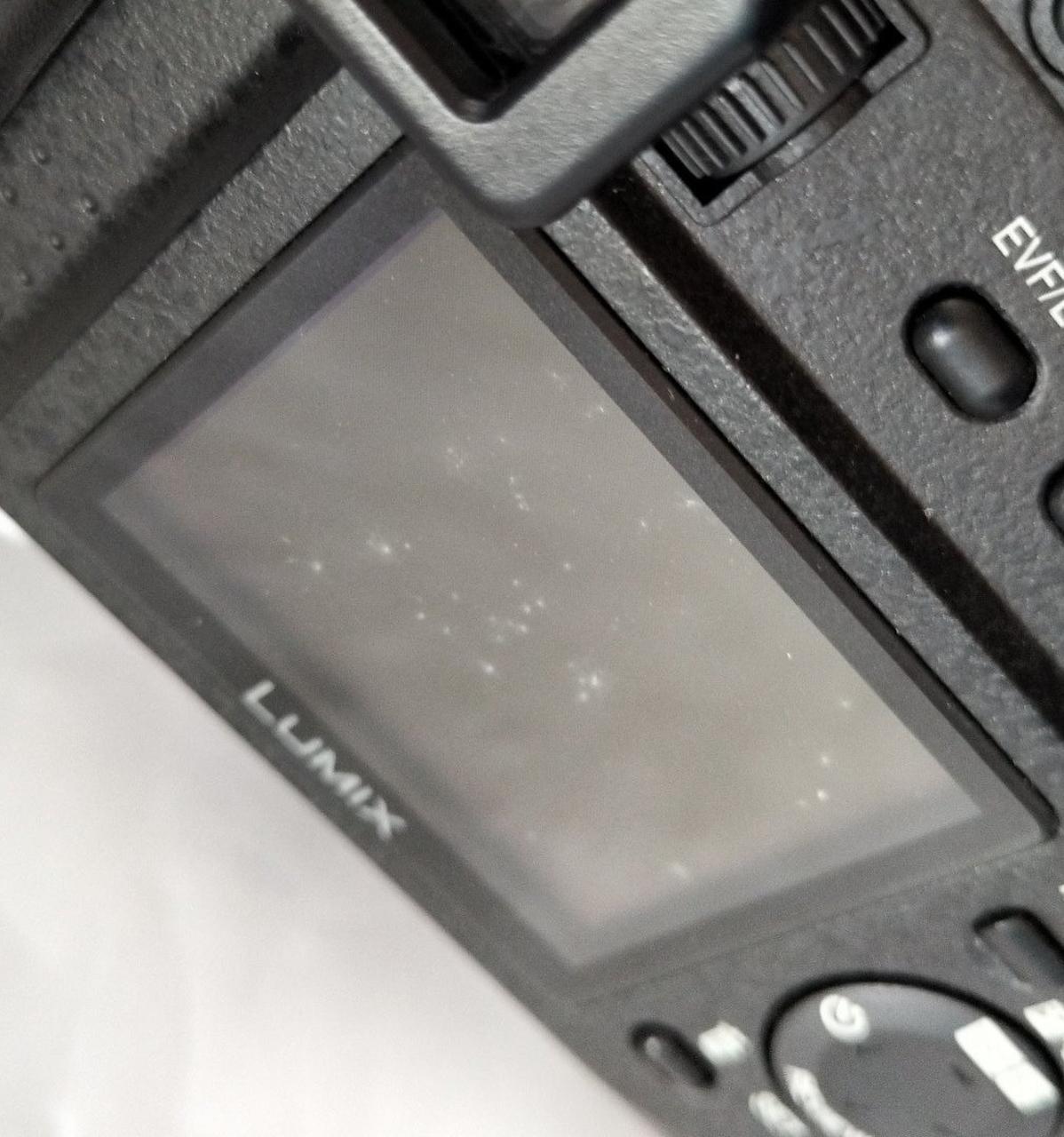 液晶内カビあり