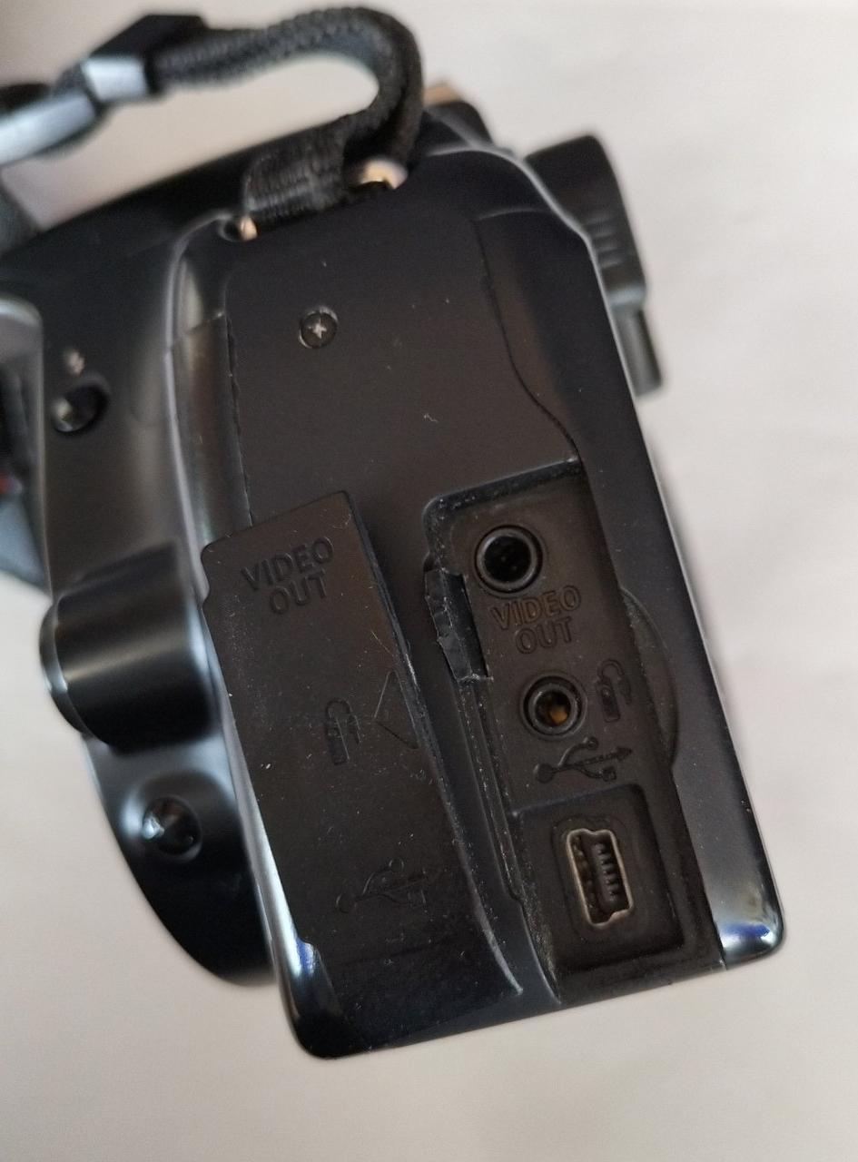 カバー破損あり