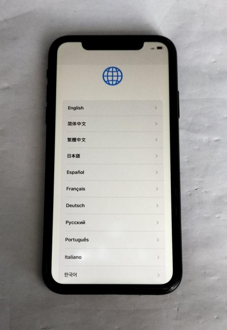 液晶白くなっている部分あり
