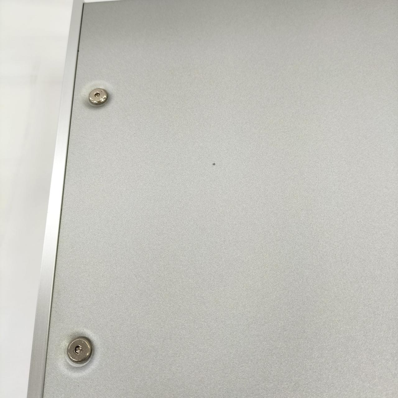 傷があります。