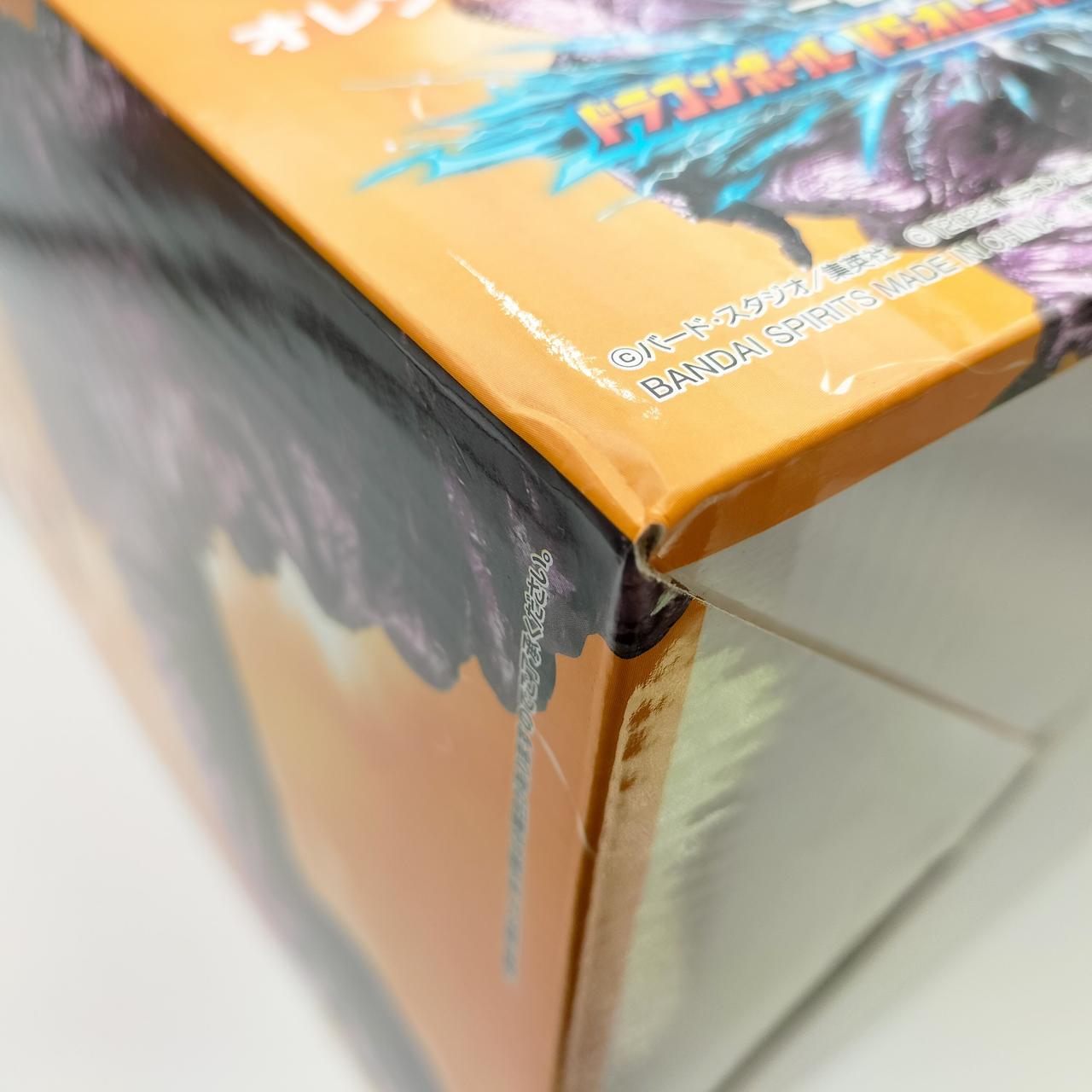 小さい凹みあり