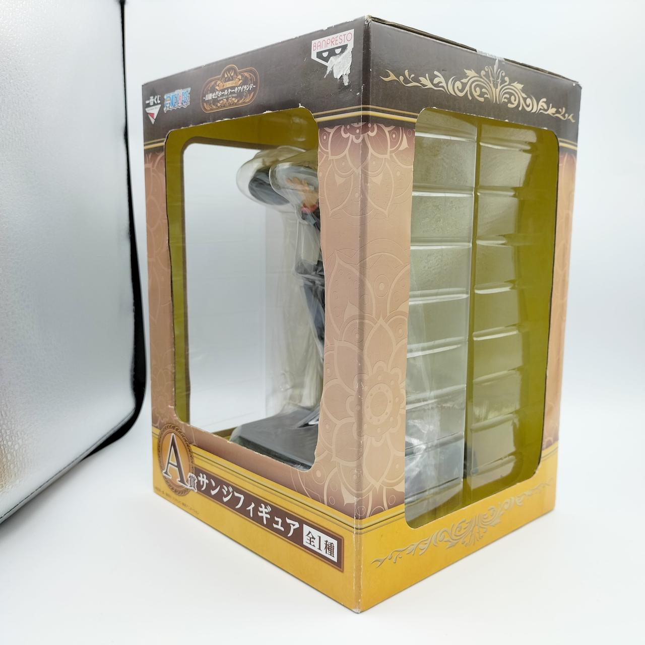 剥がれ、凹みあり