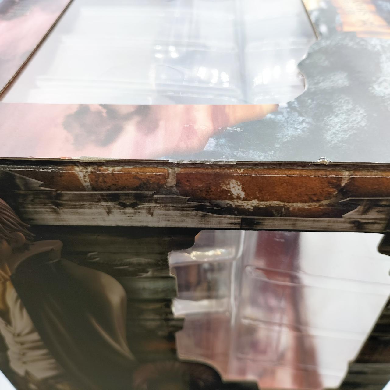 削れ、潰れあり