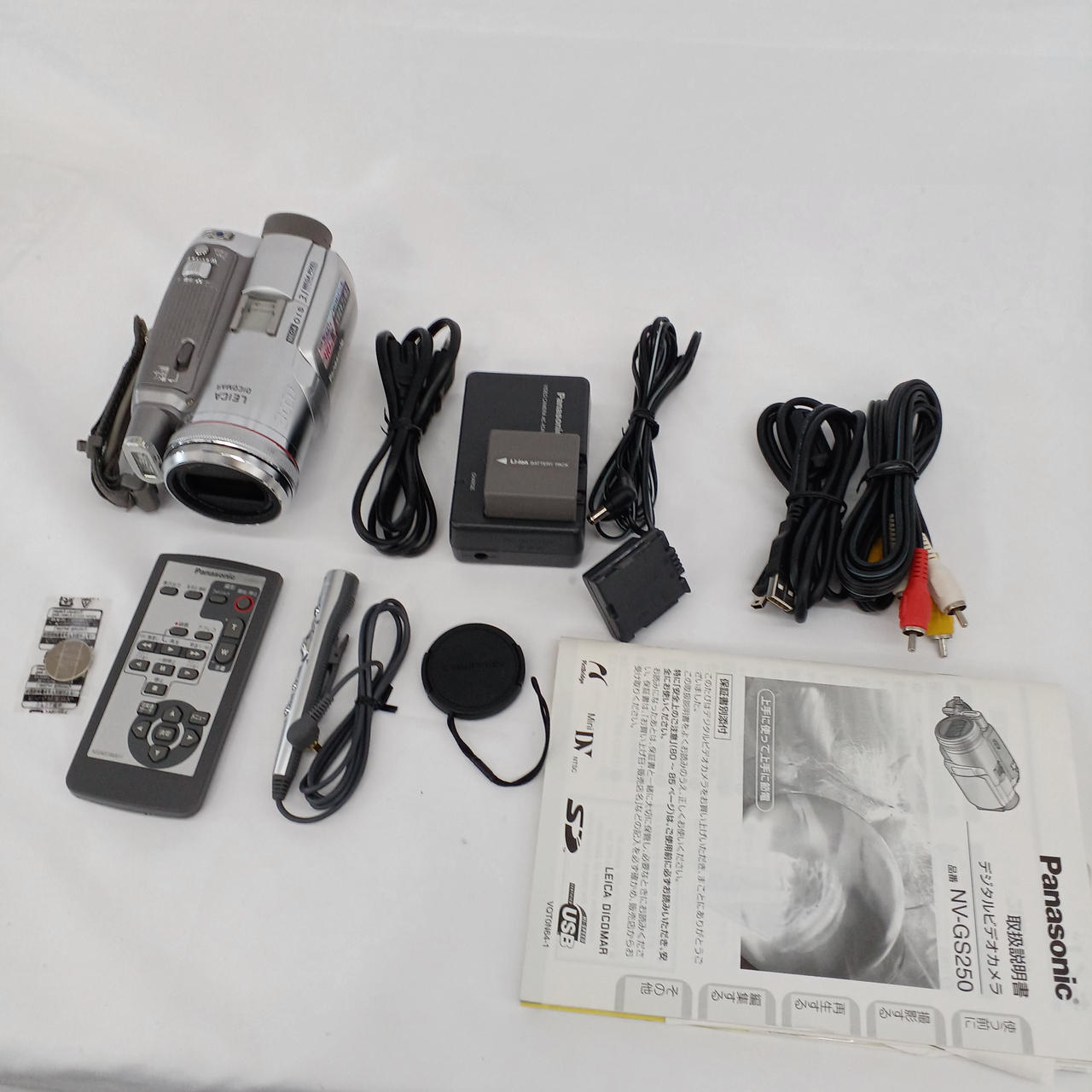 Panasonic 3CCD miniDVカメラ NV-GS250/付属品多数 PANASONIC|MINIDVビデオカメラ|【ハードオフ公式通販】オフモール