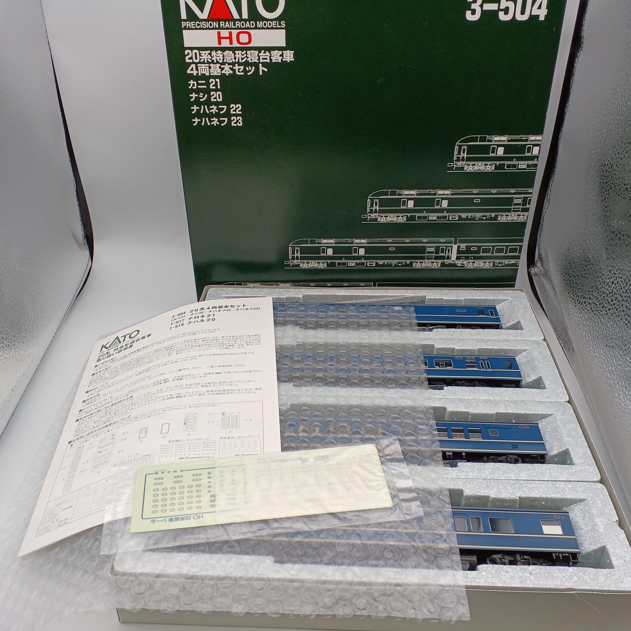本体目立ったキズもなくキレイです。