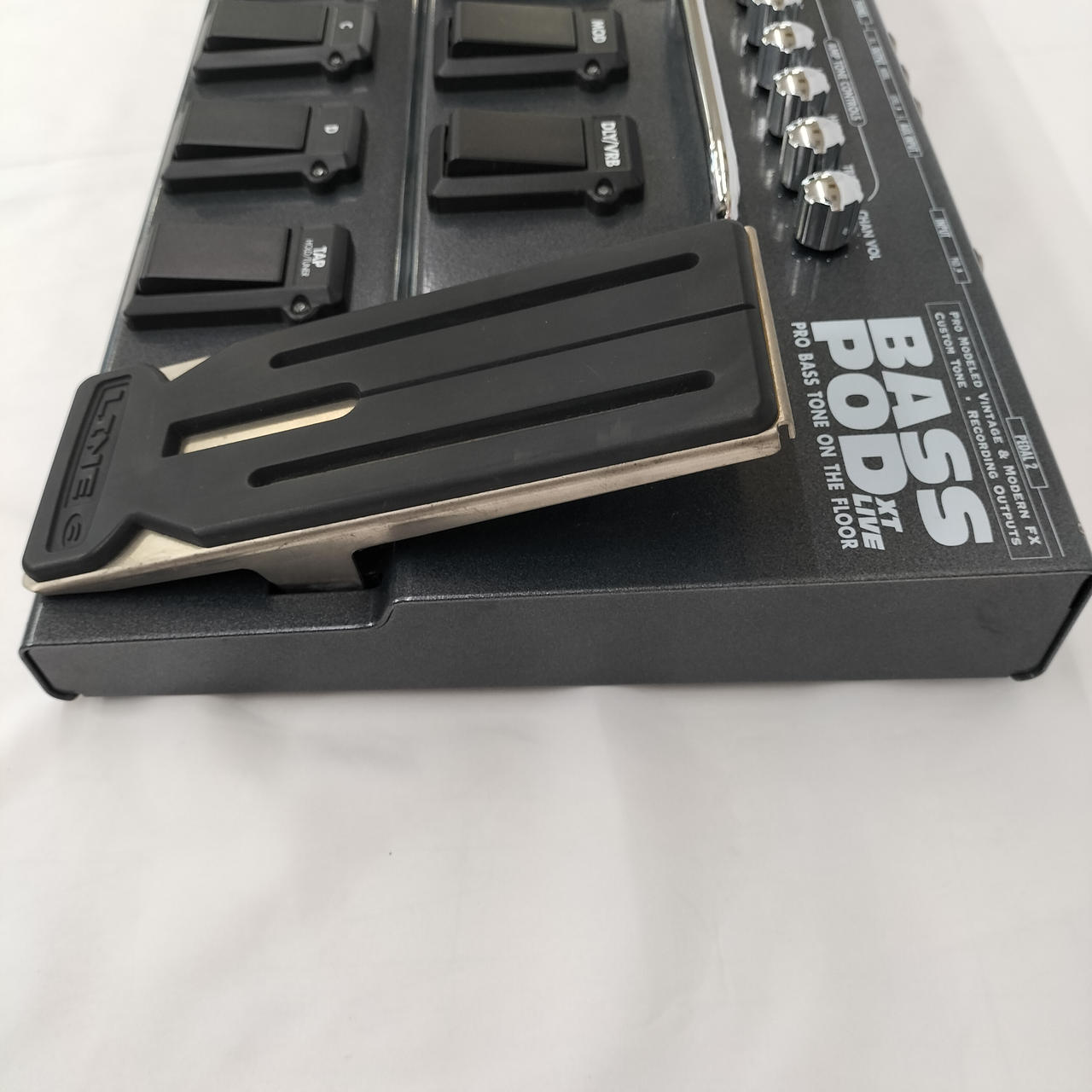 高額買取実施中!!】LINE6 マルチエフェクター BASS POD XT LIVE