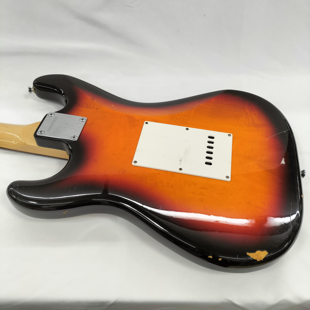 ☆値下決断☆ FERNANDES STをモディファイした逸品　新機能満載 FERNANDES ST-BG BABY MOD 80年代フェルナンデスのブラッド