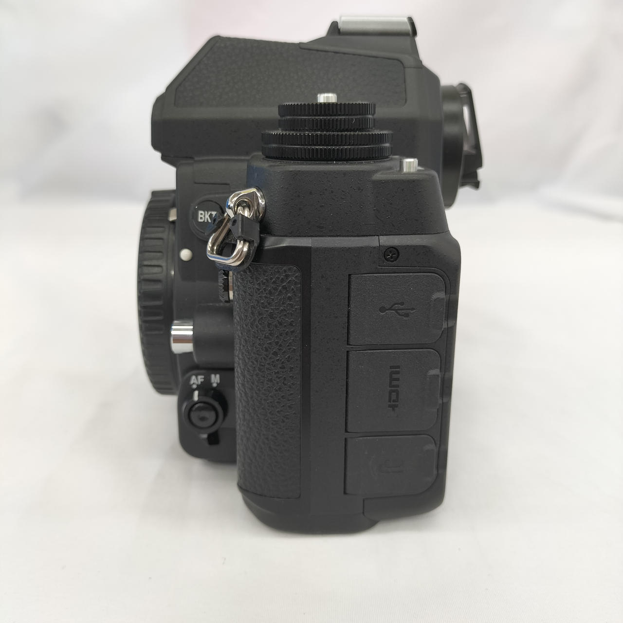 【Yuさん専用】Nikon Df（黒）※レンズ無しの価格 Yuさん専用】Nikon Df（黒）※レンズ無しの価格 デジタルカメラ