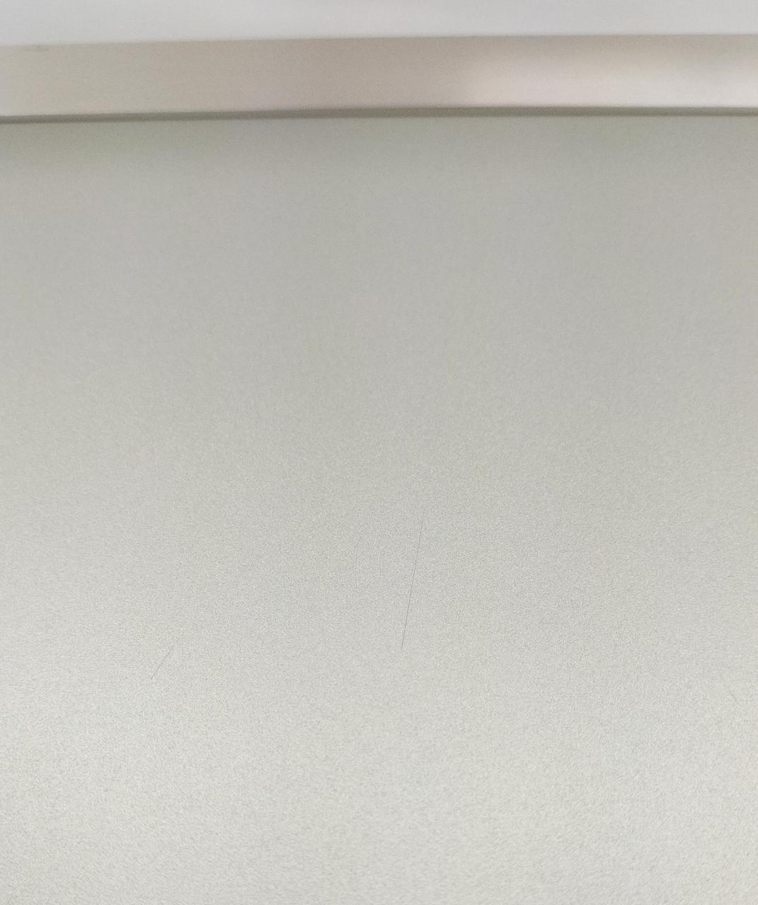 傷があります。