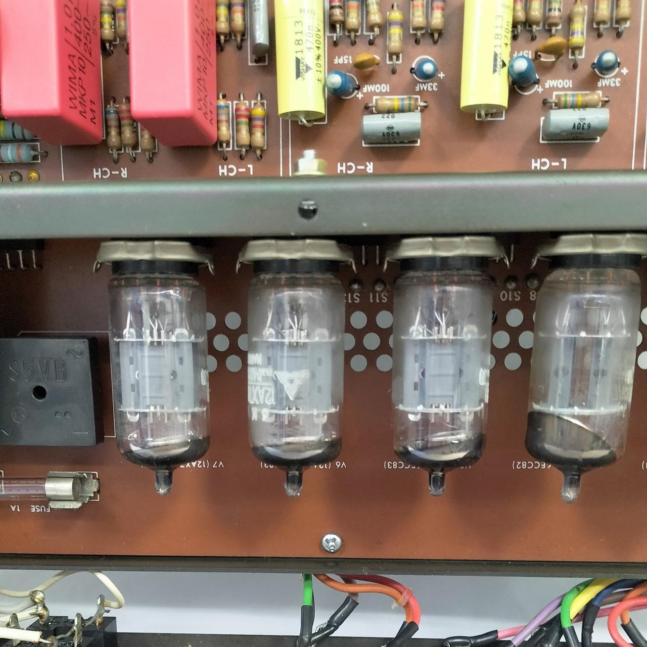 4本とも松下製です。