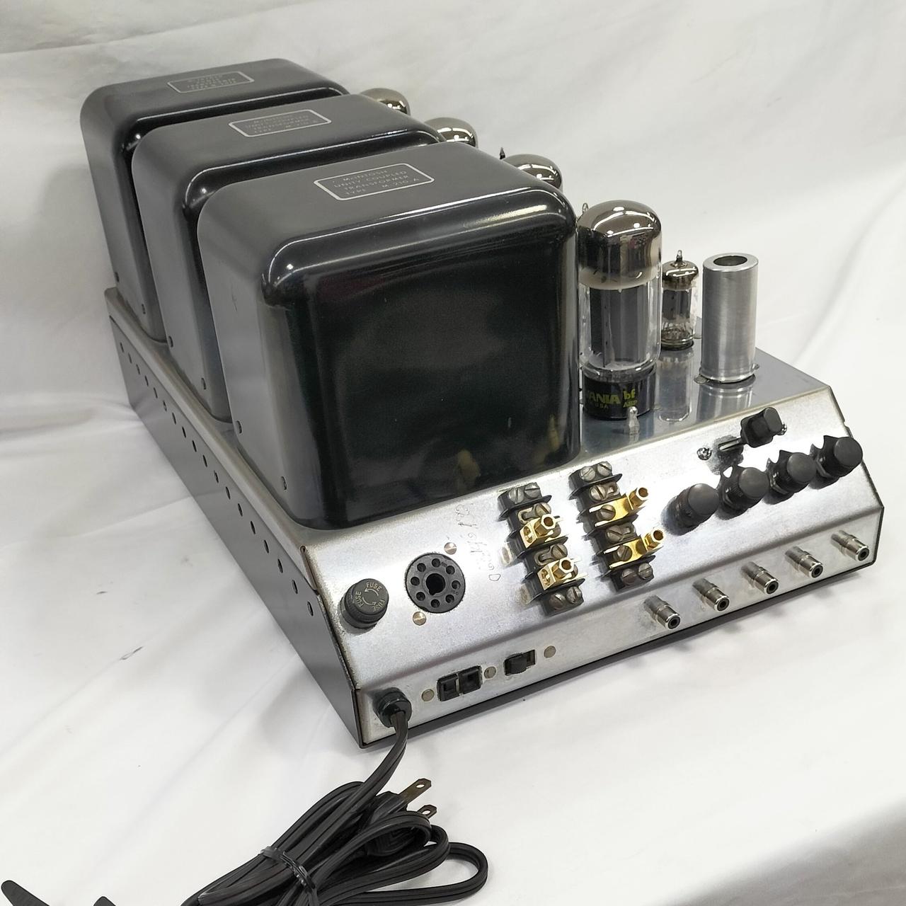 バナナプラグ対応可能です。