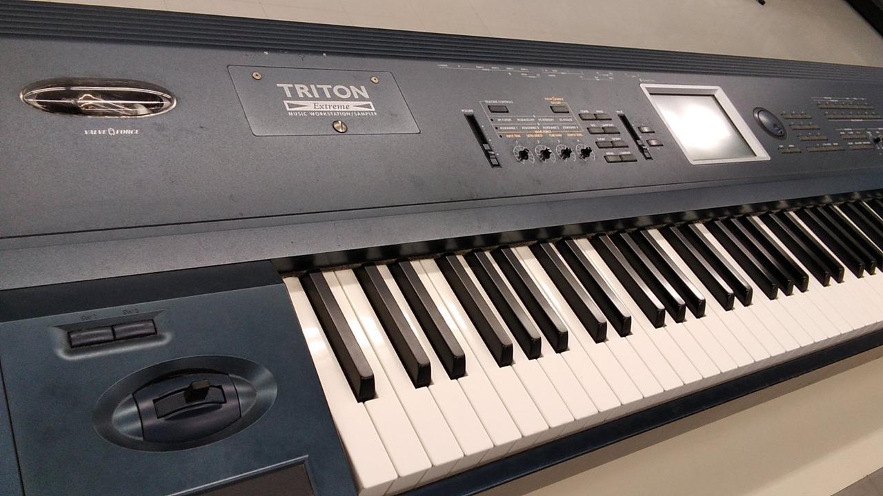 KORG シンセサイザー SAS-20 作動品　中古品 KORG Korg SAS-20 Personal Keyboard キーボード コルグ