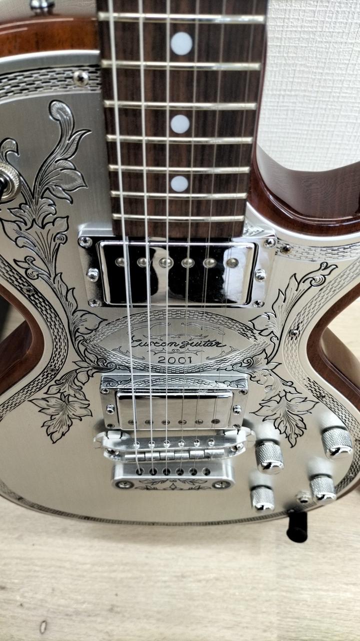中古品　エレキソルト 中古】MUSICMAN / Axis Translucent Gold【新宿店】【値下げ