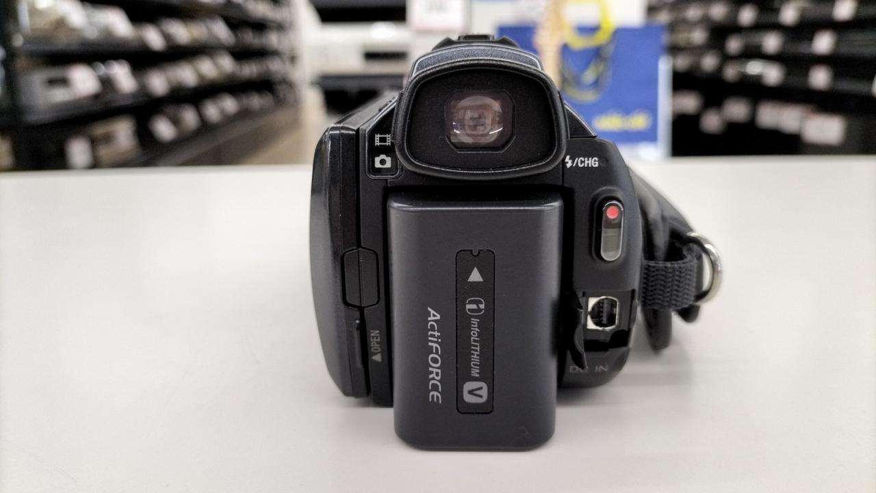SONY ソニー　HDR-CX520V デジタルビデオカメラ HDR-CX500V/CX520V 商品の写真 | デジタルビデオカメラ Handycam