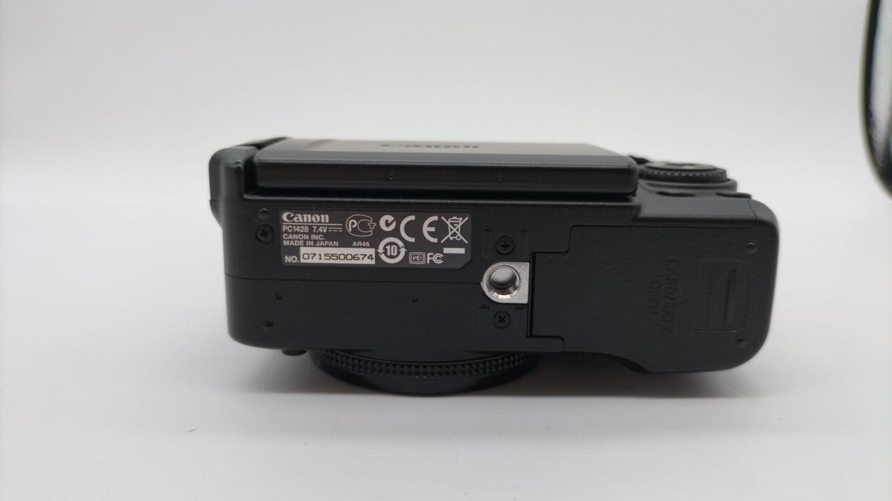 2) ジャンク品 Canon コンパクトデジタルカメラ PC1676 20140305110345_940_.jpg