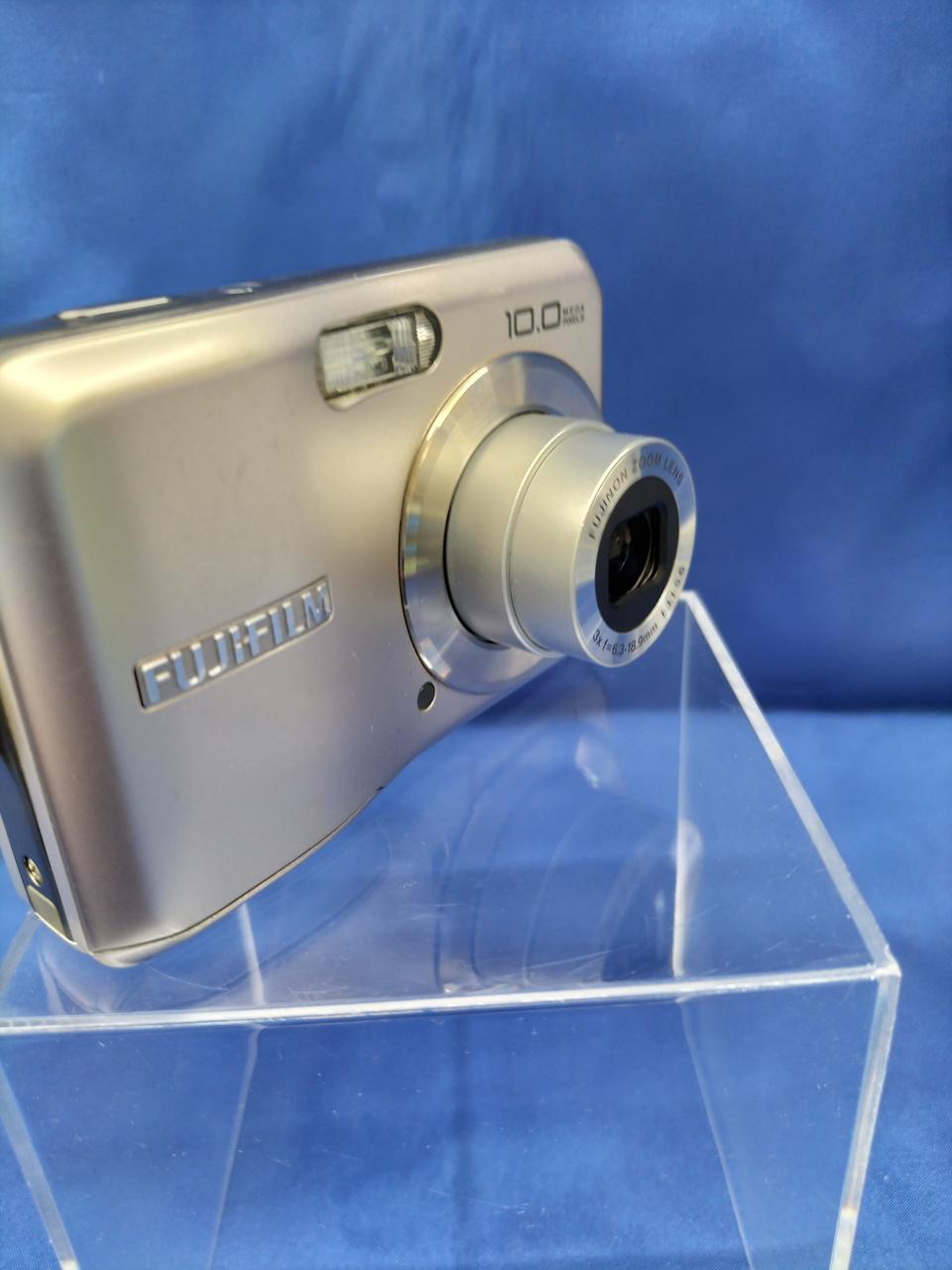 Amazon | FUJIFILM デジタルカメラ FinePix Z700EXR レッド FX