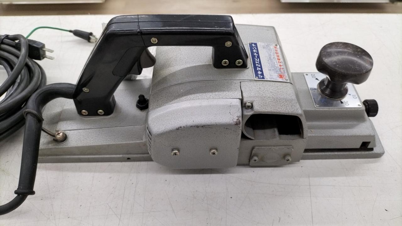 Makita - マキタ 2 スピードカンナ 1804A Amazon | マキタ(Makita) 1804NSP 136ミリ 2スピードカンナ(替刃