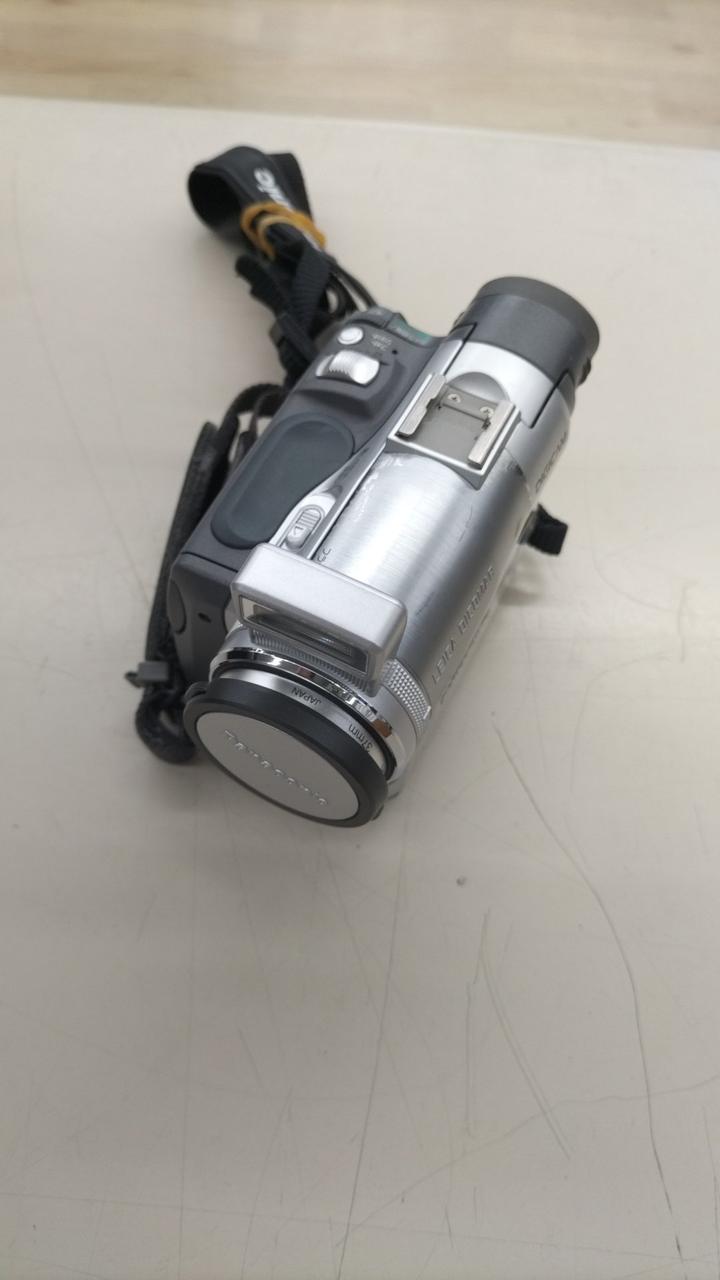 Panasonic NV-GX7 ミニDVビデオカメラ 概要 デジタルビデオカメラ NV-GX7K | デジタルビデオカメラ