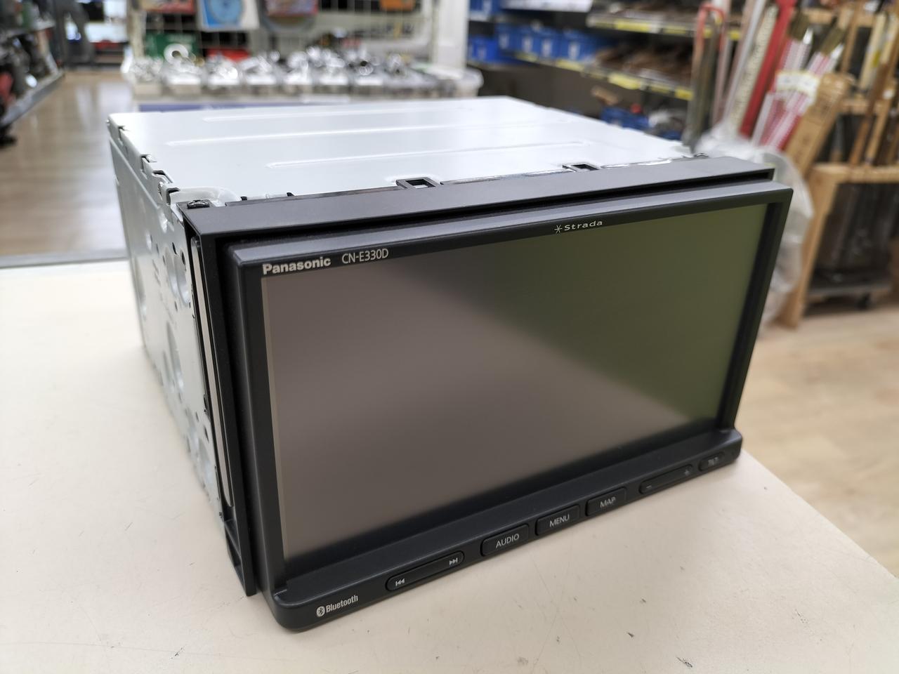 Panasonic CN-E330D カーナビ カーナビ CN-E330D Strada[ストラーダ]Eシリーズ | Panasonic