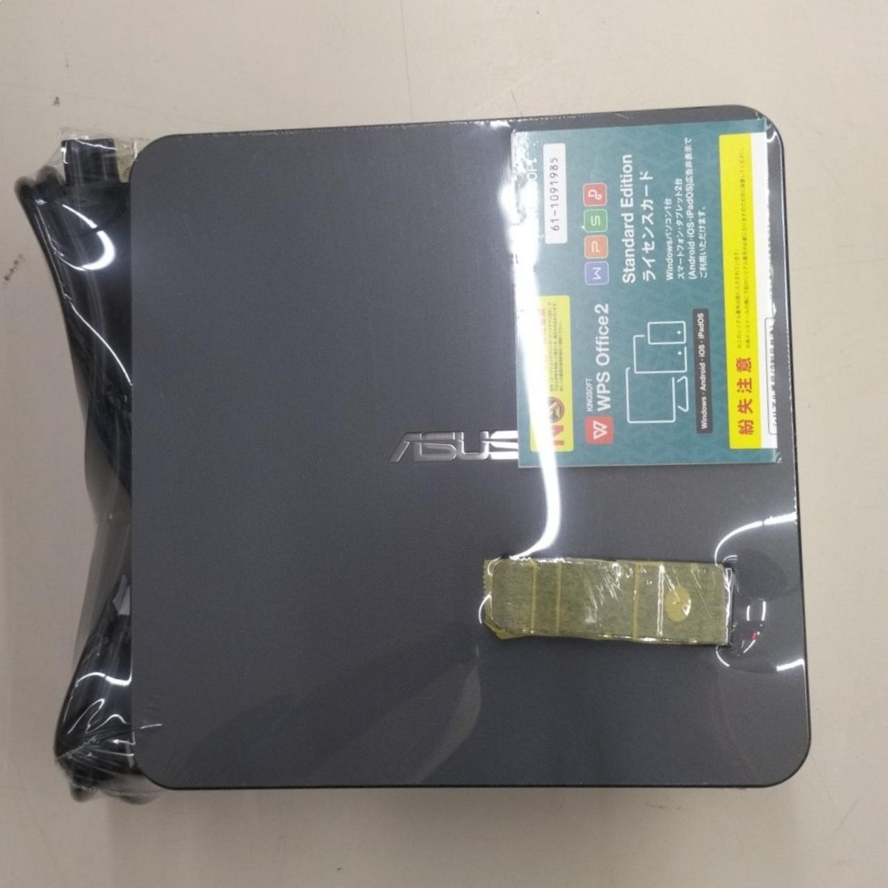 防犯タグが写っていますが、付属品しません