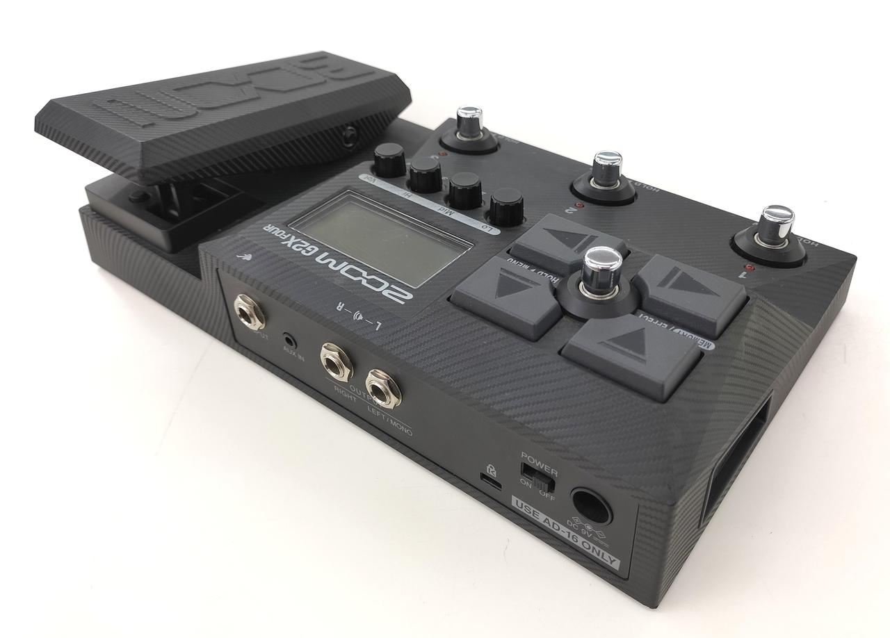 ZOOM G2X FOUR ギターエフェクター　ほぼ未使用の美品 ZOOM G2X FOUR ギター用マルチエフェクター＆アンプ