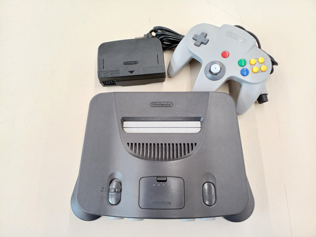 ニンテンドー64