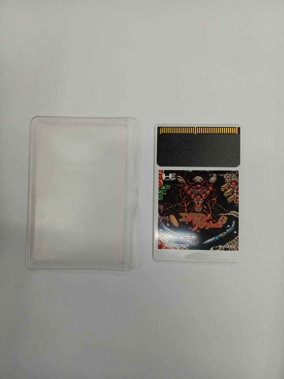 透明ケースベタつきあり