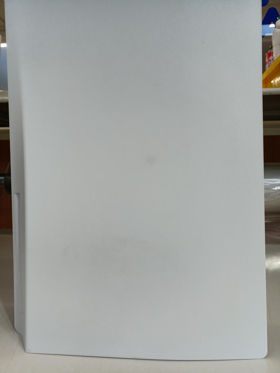 真ん中より下、うっすら汚れあり