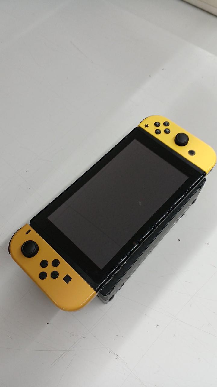 Nintendo Switch 本体 黒/黄 NINTENDO / 任天堂|NINTENDO SWITCH|HARDOFFオフモール（オフモ