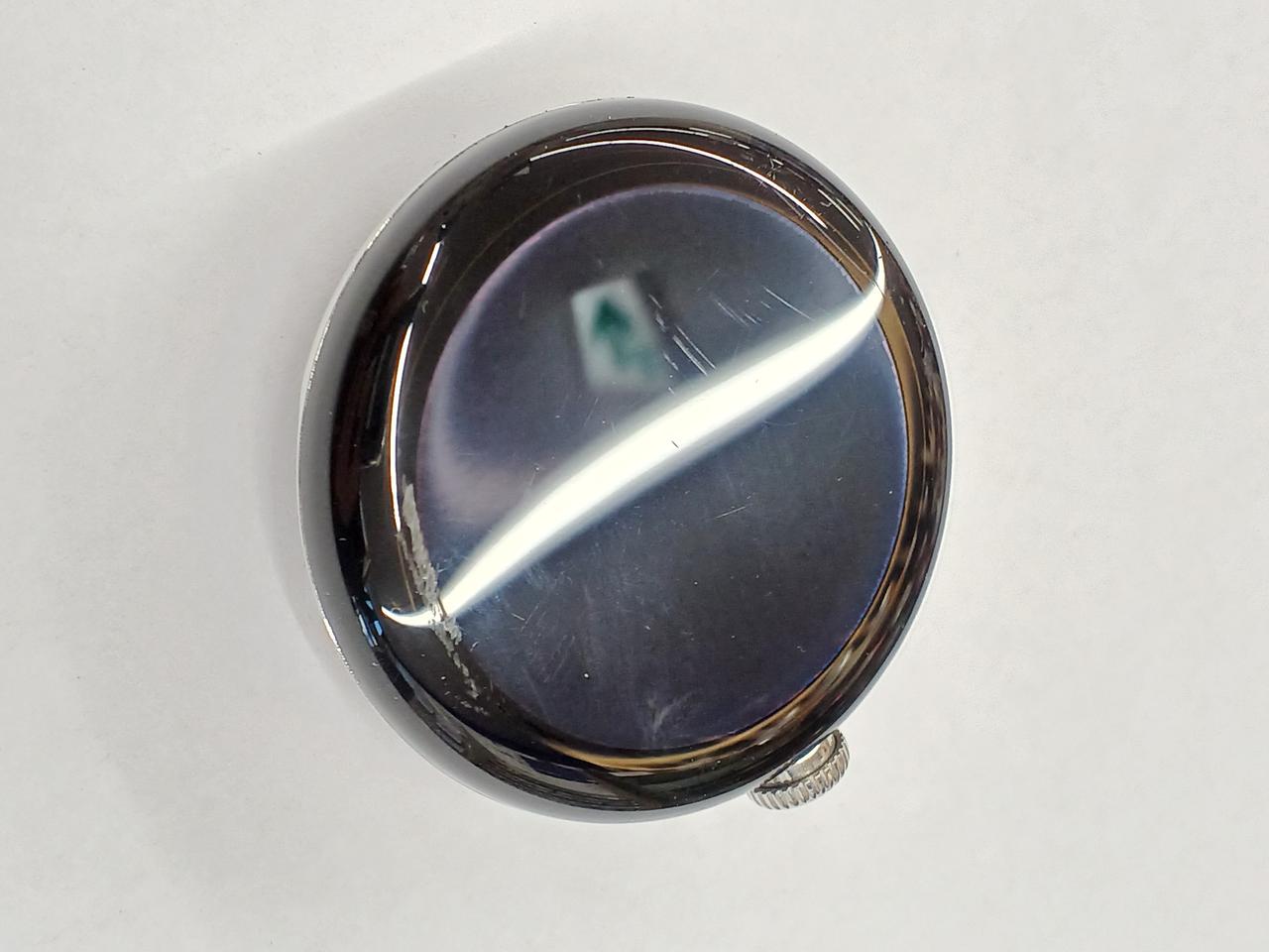 液晶部分、キズあり