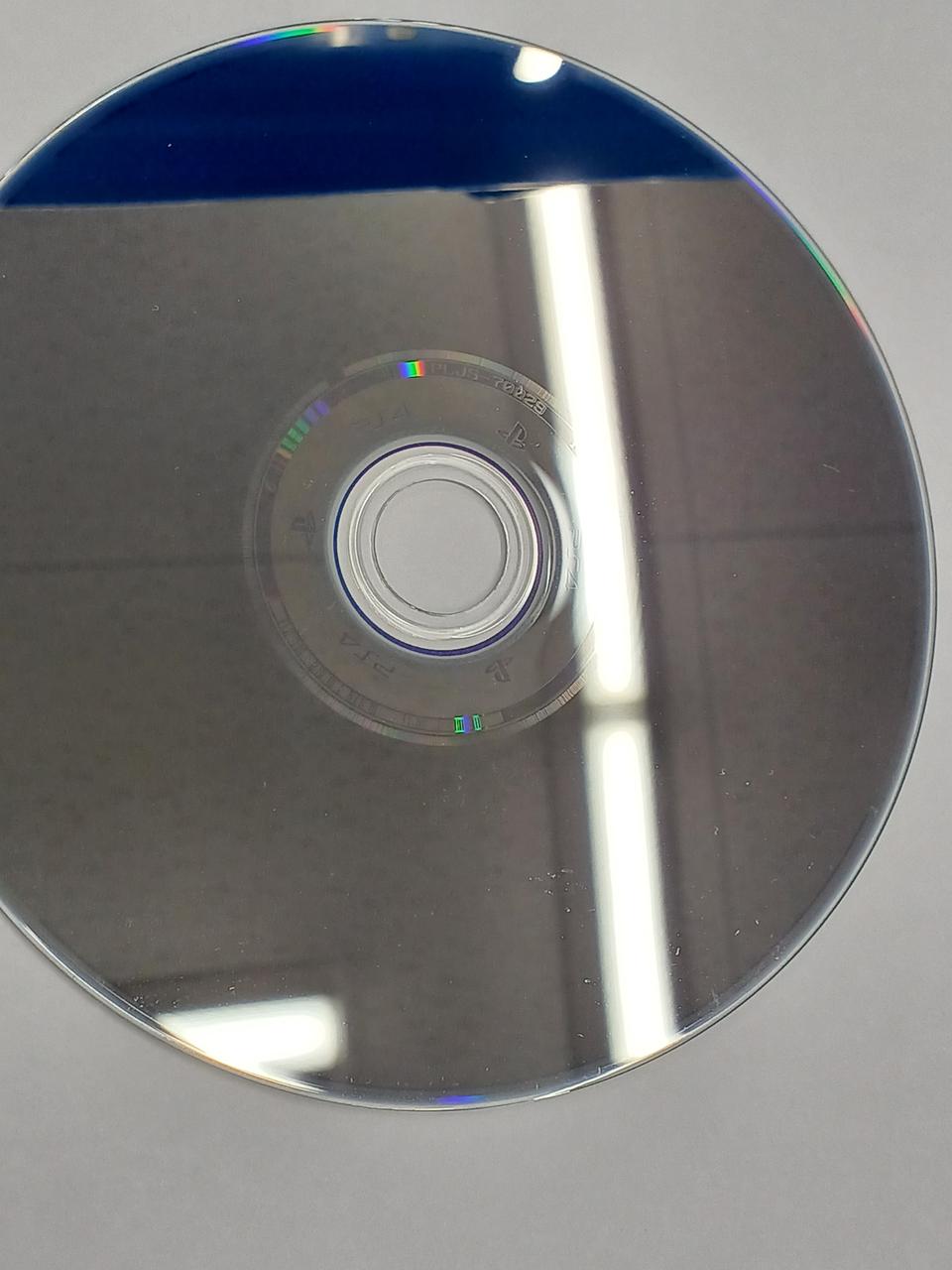 右下、少しキズあり