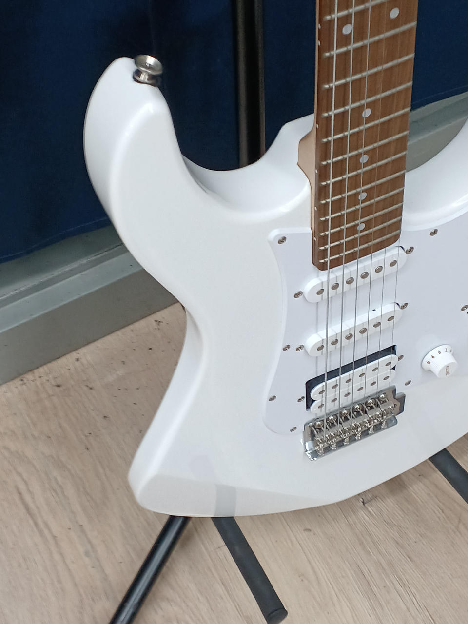 美品 Yamaha エレキギター ホワイト のみ 美品 Yamaha エレキギター ホワイト のみ 値下げ中 【公式通販】