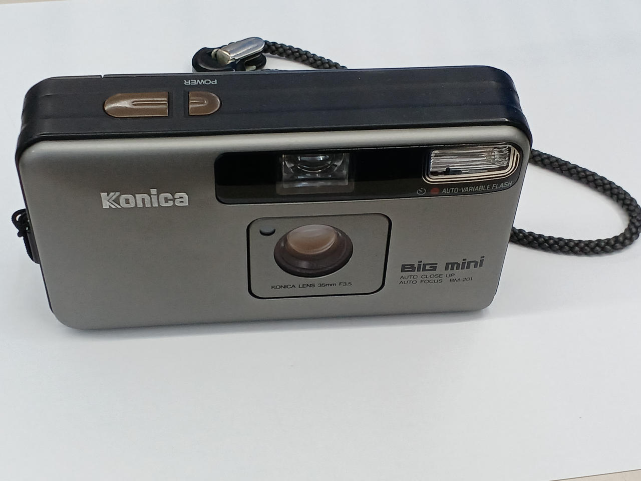 作動品　コニカKonica BiG mini BM-201フィルムカメラ e42da90b2967bd963aad3ad763862b