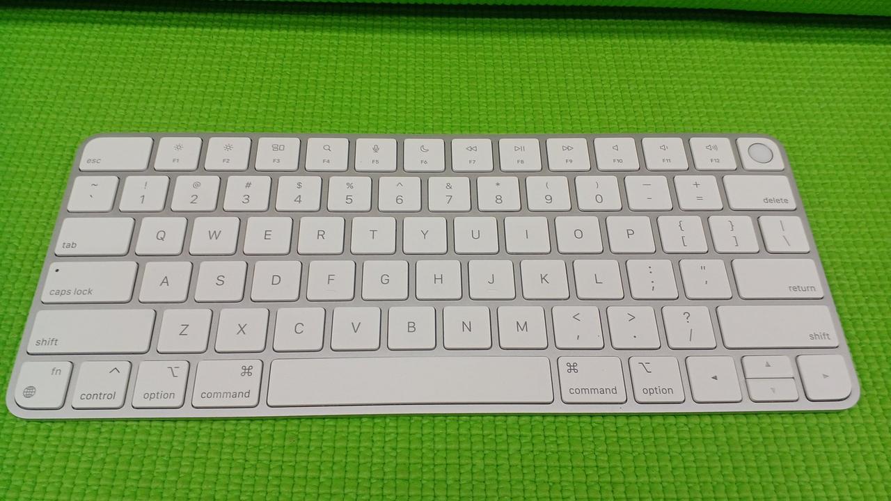 アップルコンピュータジャパン(APPLE)|MAGIC KEYBOARD|【ハードオフ 