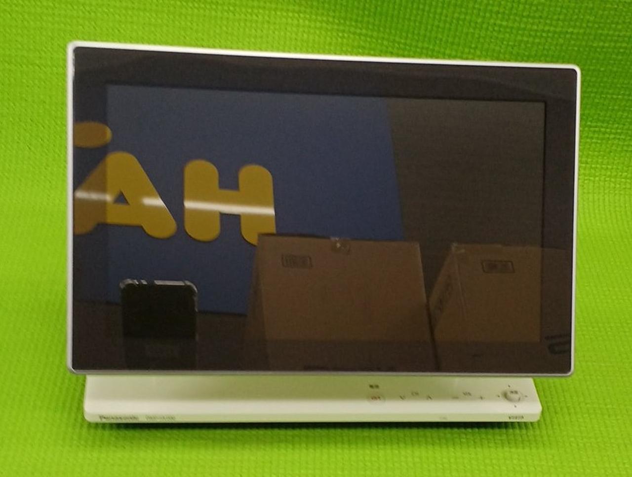 H*E様 DMP-HV200 Panasonic ポータブルテレビ Panasonic パナソニック DMP-HV200 ポータブルテレビ ビエラ Panasonic