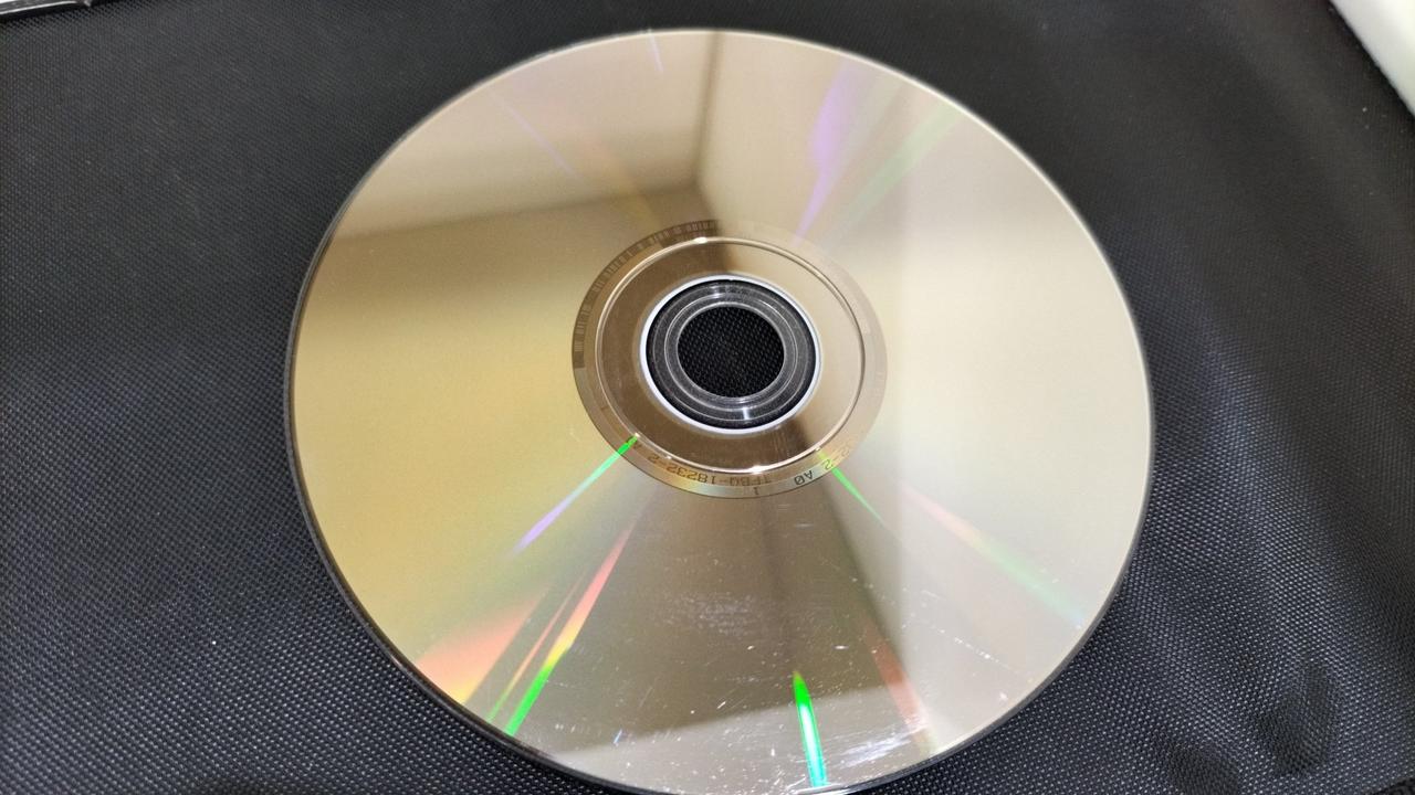 ディスク2盤面キズあり