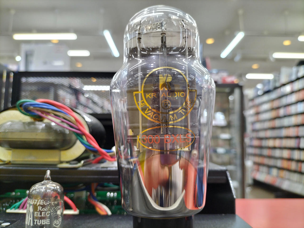 【本日発送】【美品】【高価な真空管アンプの雰囲気が手軽に味わえる♪驚愕の高音質】 高価な真空管アンプの雰囲気が手軽に楽しめる♪❤驚愕の高音質