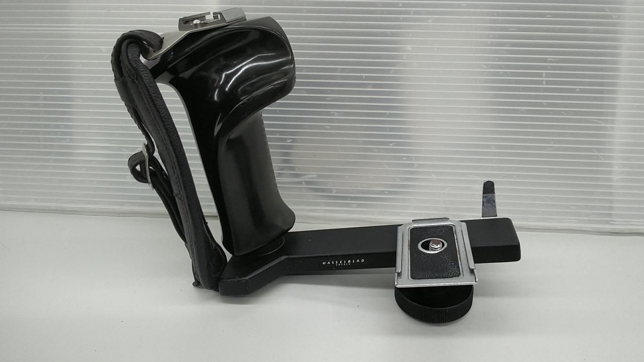 【人気のハッセル】 Hasselblad ピストルグリップ 45047 カメラ HASSELBLAD|グリップ|【ハードオフ公式通販】オフモール|2010260000025929